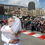 Ancien pilote du Grand prix de FORMULE 1 de Monaco se marie sur le circuit lors du Grand Prix 2010